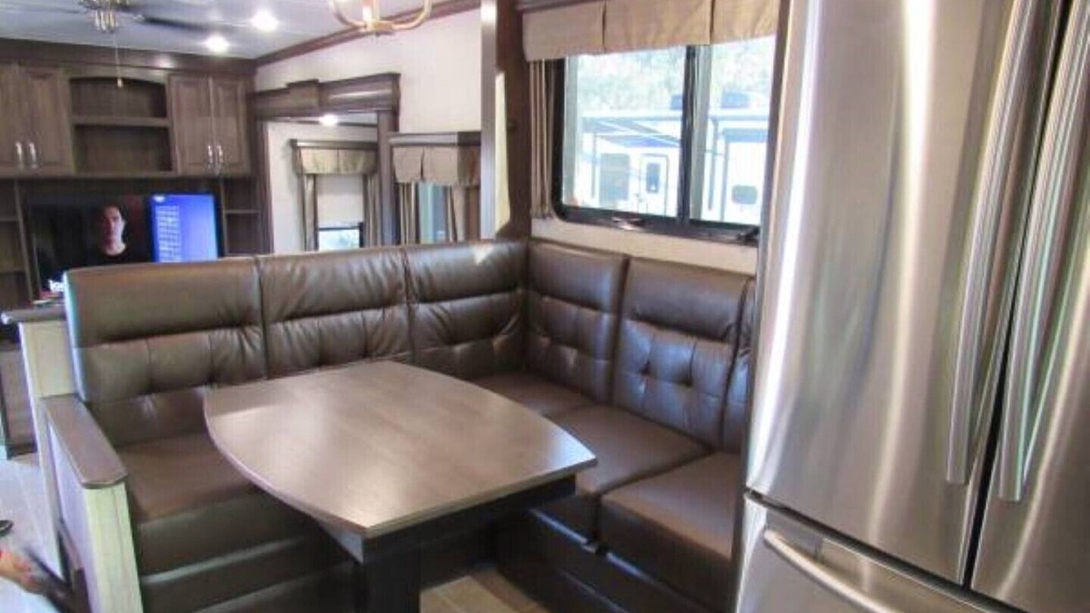 Spring Hill House | Unique vacation RV Living, USD70 per nights