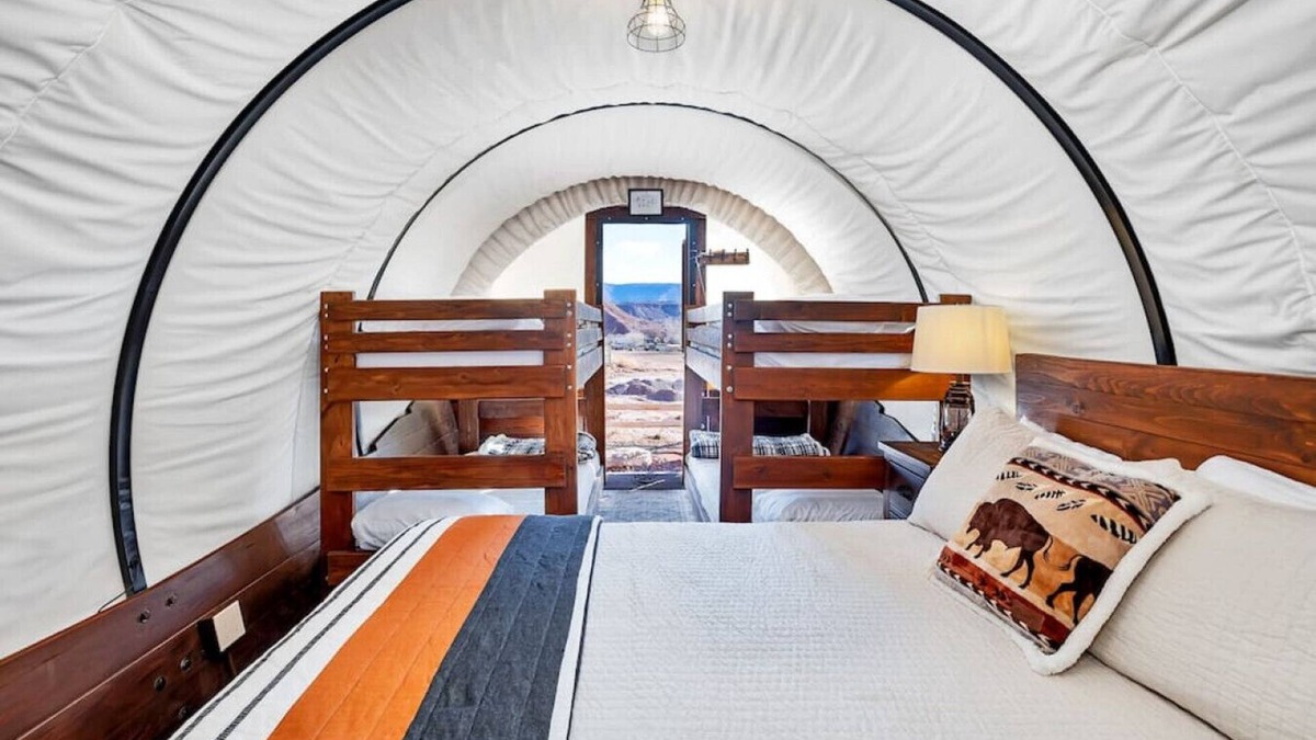 Virgin Cabin | Unique Wagon w/1QB-2BB bathroom #21