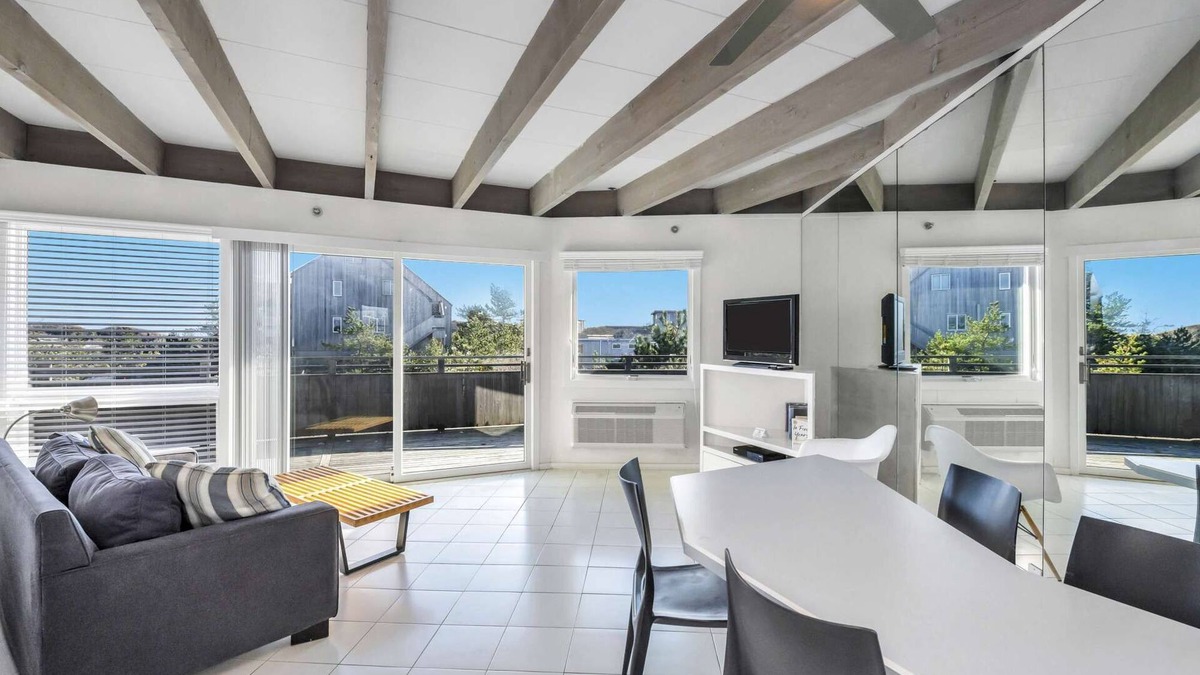 Napeague Apartment | Unit 1022 - Ocean Colony Beach and Tennis Club