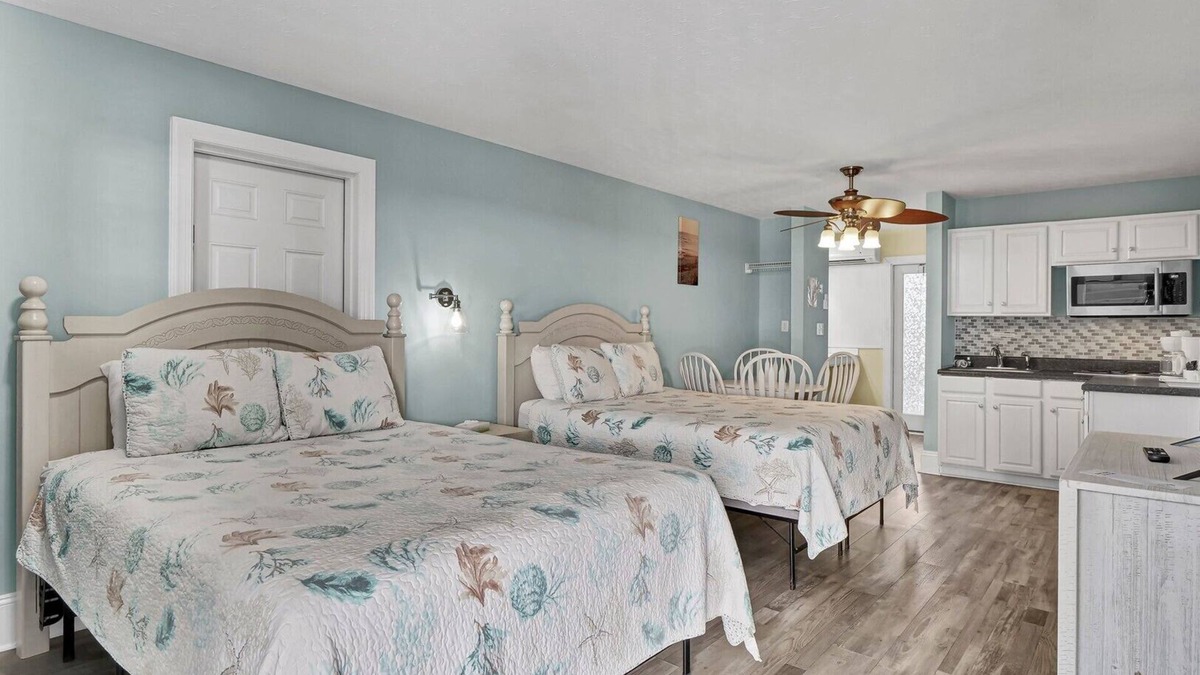 Surf City Hotel | Unit 104D at Tiffany's Motel