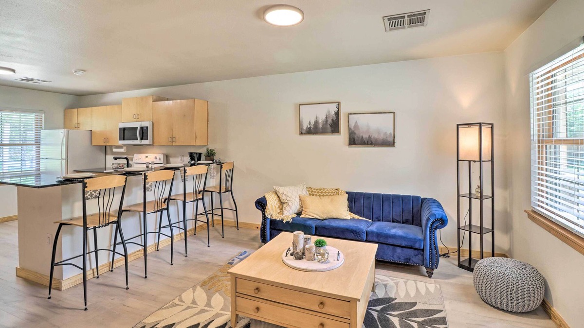 Cecil Cottage | Unit < 11 Mi to Alma Performing Arts Center!