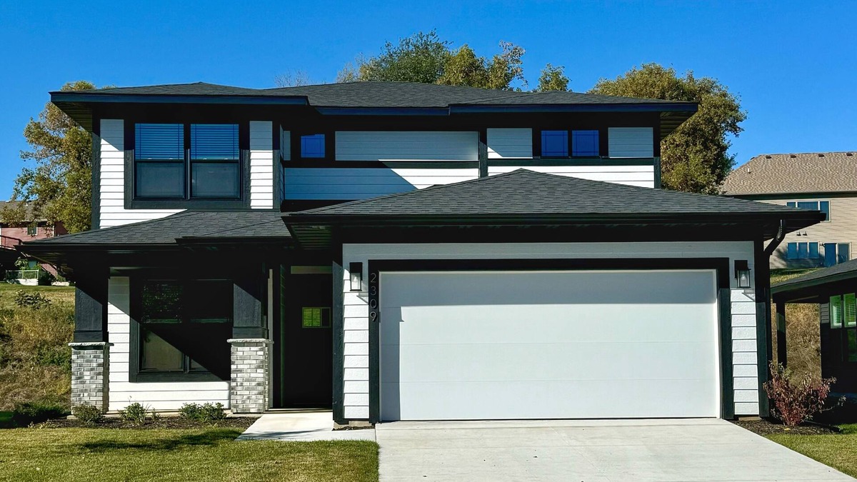 Cascade Township House | Unit 2309P | 4 Bed/2.5 Bath | Single-Family Home