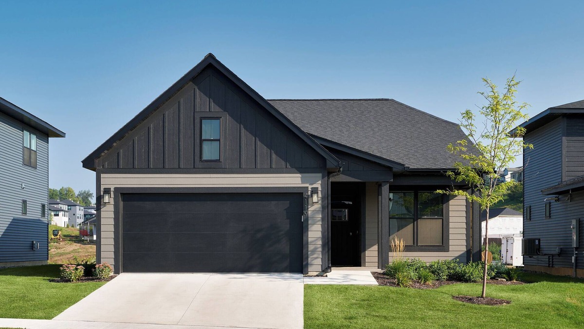Rochester House | Unit 2365J | 2bd/2bth | Single-Family Home
