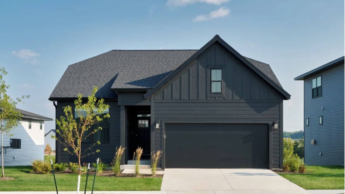 Cascade Township House | Unit 2377J | 3bd/2bth | Single-Family Home