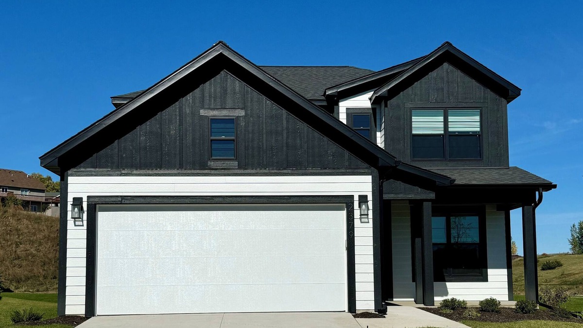 Rochester House | Unit 2379P | 4bd/2.5bth | Single-Family Home
