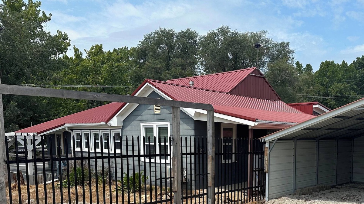 Warrensburg Apartment | Unit A Country house near Warrensburg