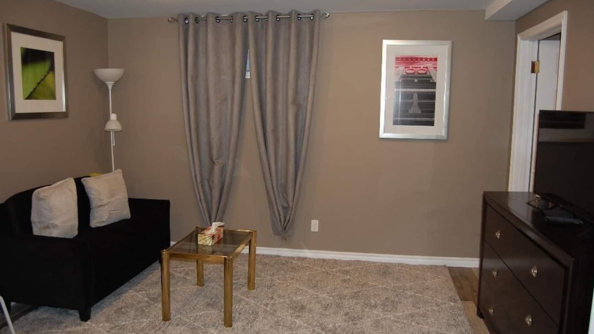 Malton Apartment | Unit B - Cozy Cozy Basement