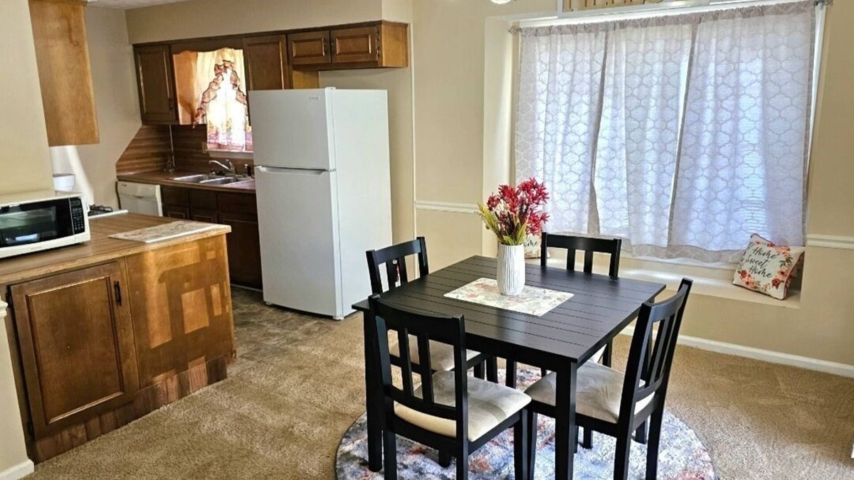Fortson Condo | Unit (B) Northeast Columbus near Ft. Moore & Uptown Columbus, Georgia VIDEO