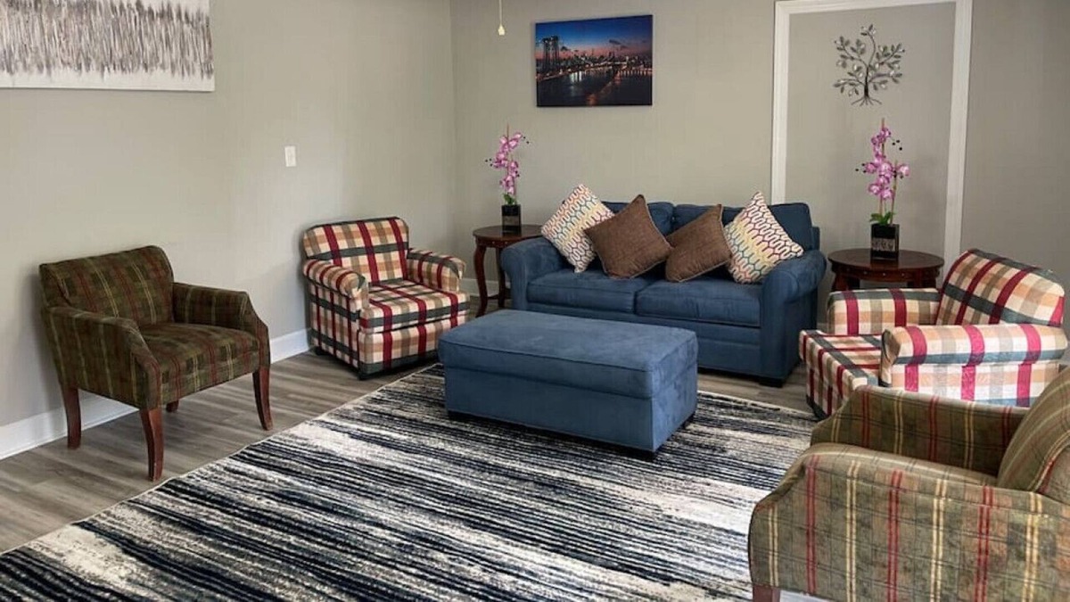 High Point House | Unit B · Relaxing Home near HPU and Market