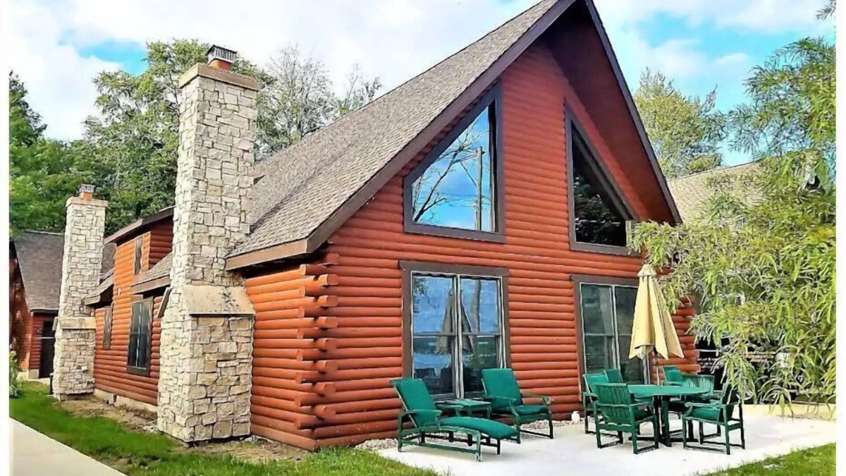 Bass Lake House | Unity Log Cabin on Bass Lake