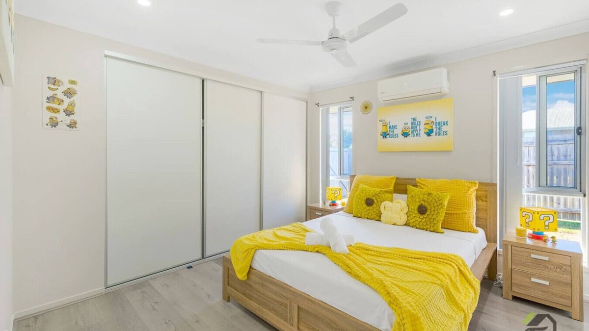 Pimpama House | Universal Movie World -Close to Everything