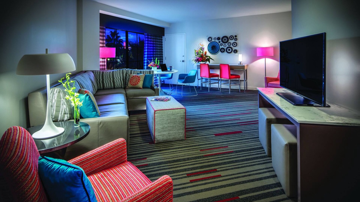Florida Center Hotel | Universal's Hard Rock Hotel