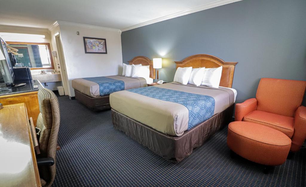 Wetmore Hotel | University Inn & Suites