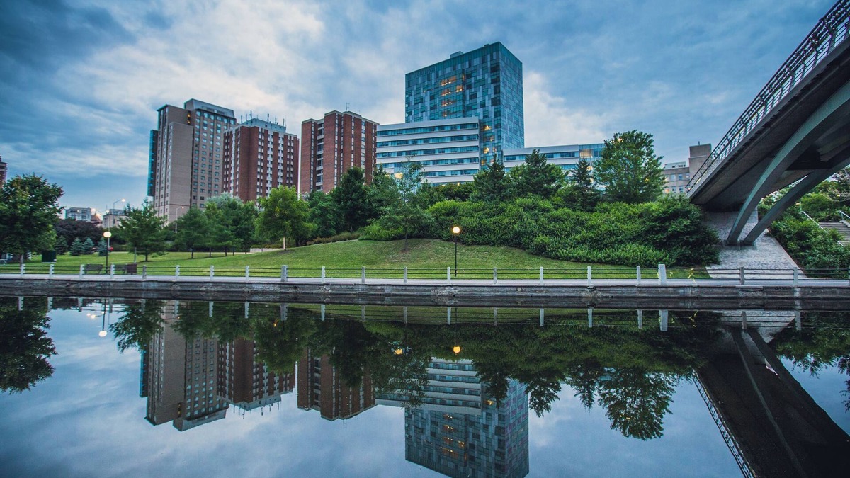 Sandy Hill Hotel | University of Ottawa Residence