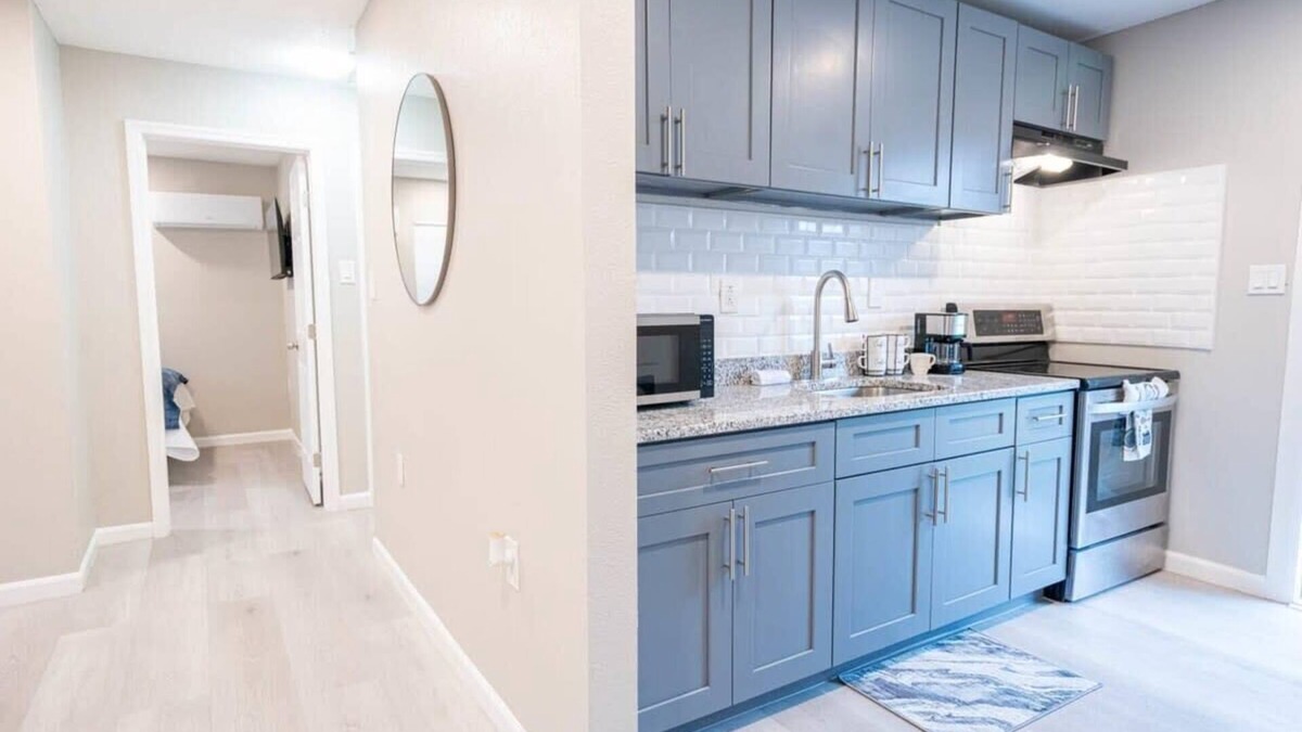 University Apartment | University Serenity Suites C