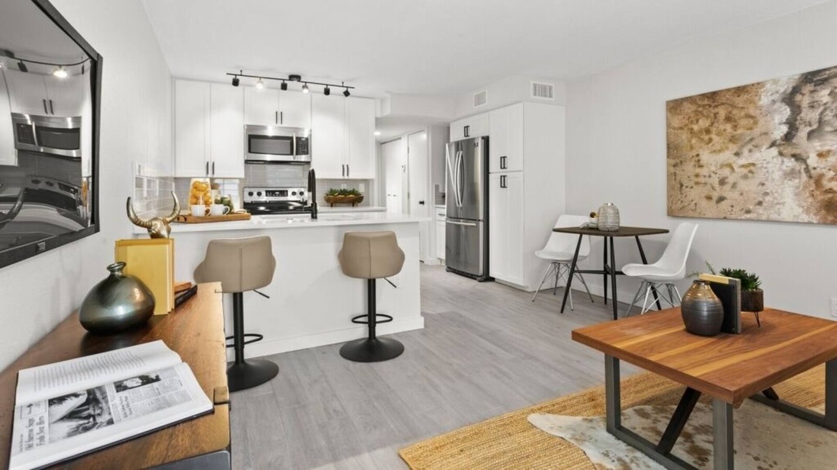 University Hotel | University Serenity Suites