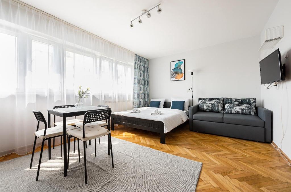 Rakowiec Apartment | Uniwersytet Medyczny Park Studio by BookingHost