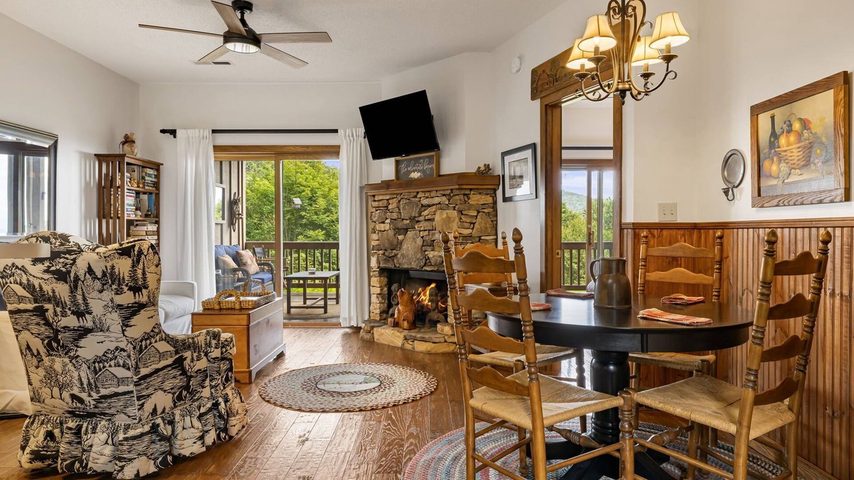 Wolf Laurel Condo | Unlimited Golf Access private 18 hole club Wolf Laurel, Hatley Pointe, dine, ski