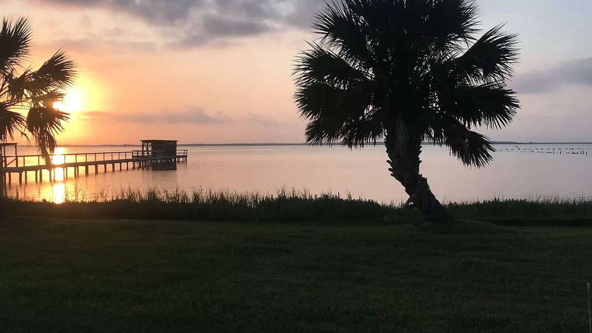 Rockport House | Unobstructed Bay View with Private Pier and Pool
