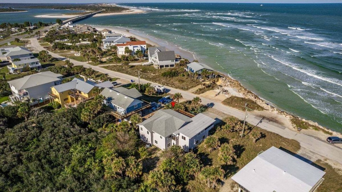 St. Augustine House | Unobstructed ocean views! ๐ Entire home with 2 living areas for the perfect seaside escape.