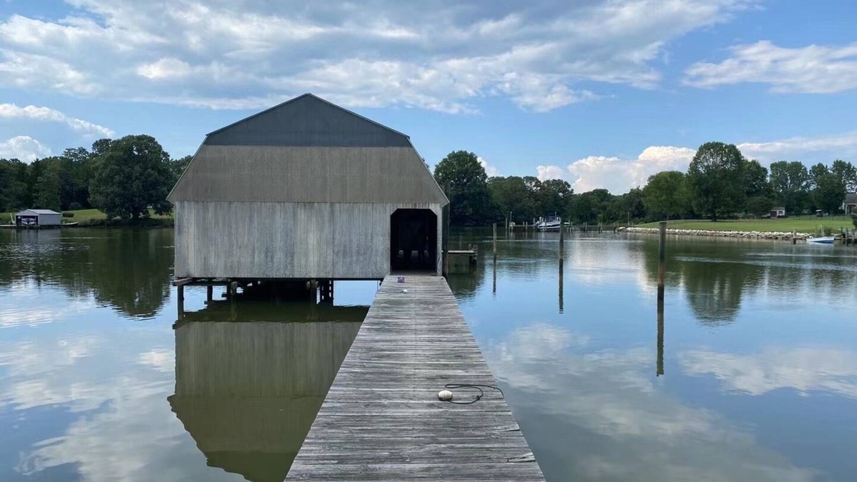 Compton House | Unplug and unwind at your Leonardtown waterfront vacation home!