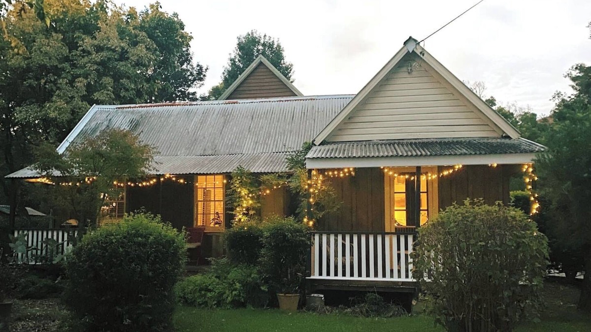 Cambewarra Cottage | "Unplug & Reconnect" at our romantic Rose Cottage