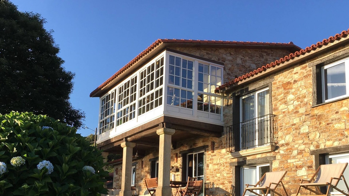 Cerdeira House | Unspoiled getaway, superb ocean views house in a natural area