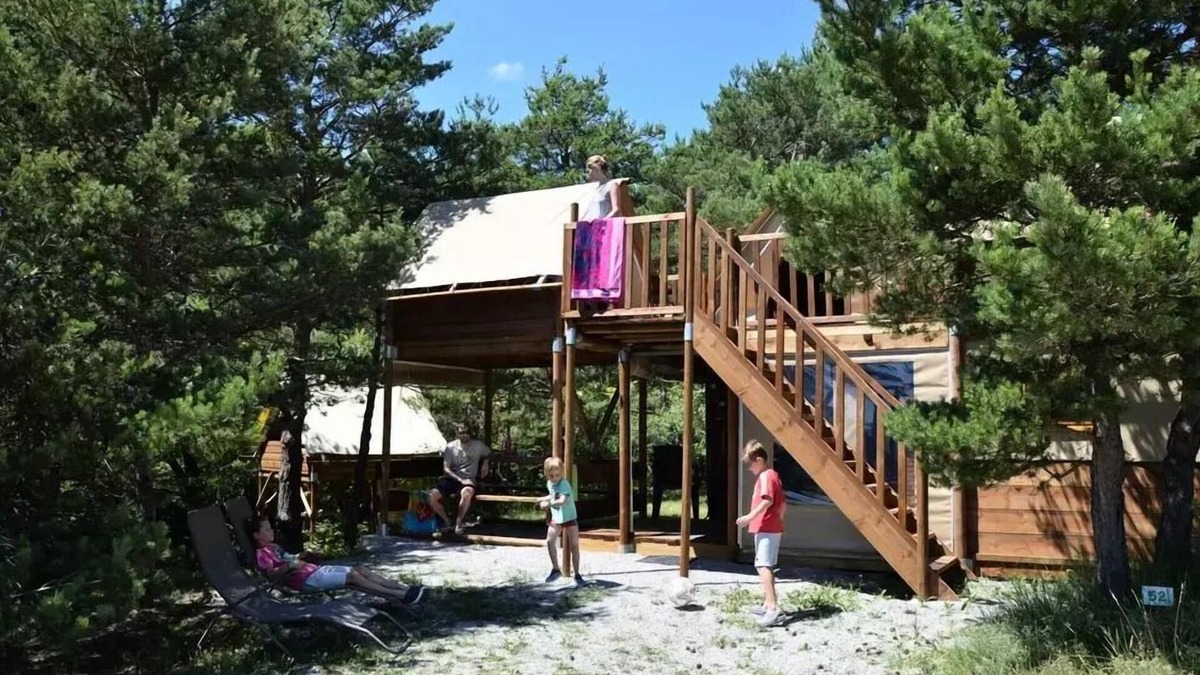 Rosans Cabin | Unterkunft in der Höhe "Le Nid" 34m2 - LV - 3 Schlafzimmer - Terrace - schattiert 6 Personen