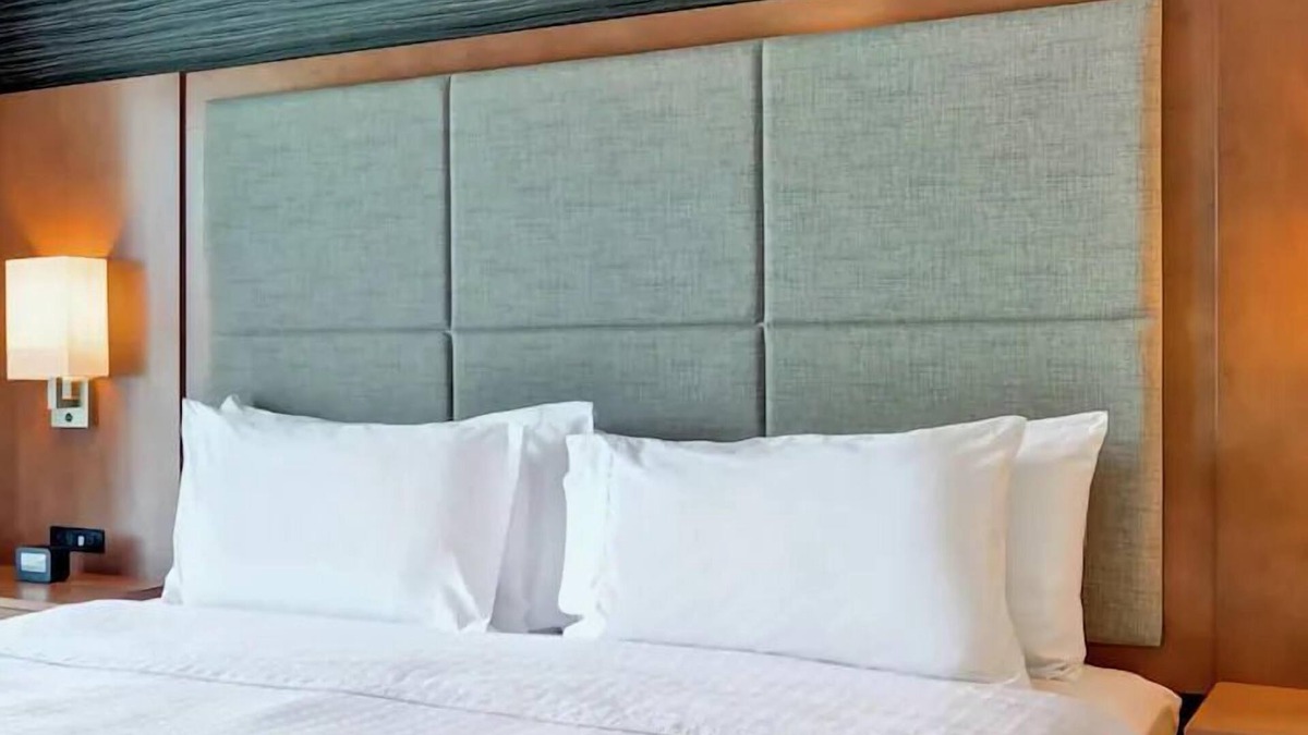 McNeil Hotel | Unwind at Our Austin Resort:Pets Allowed,Full Kitchen,BBQ,Outdoor Fireplace