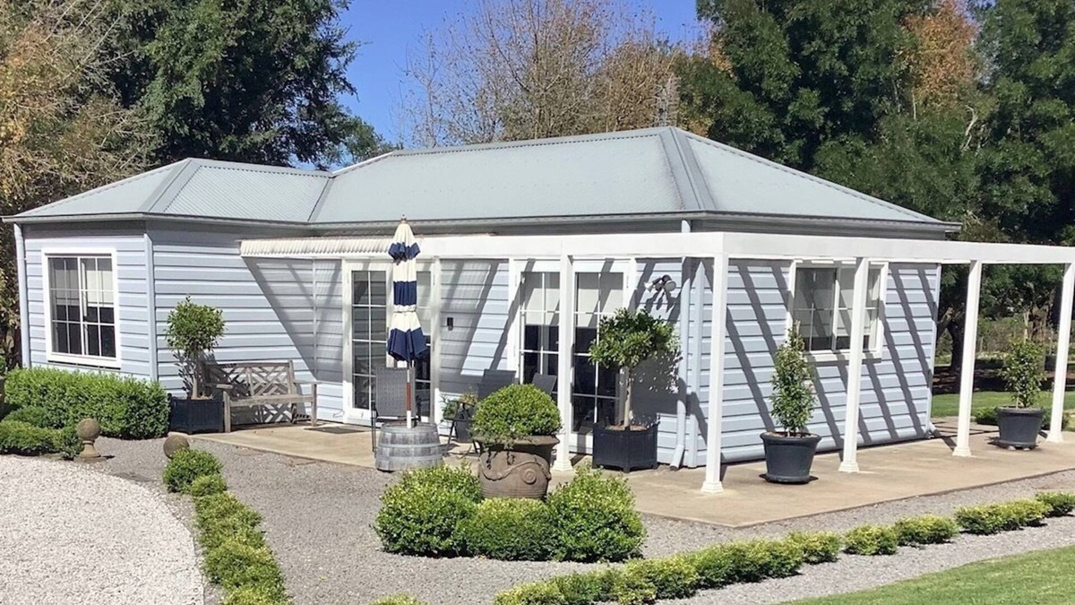 Exeter Cottage | Unwind at "Woodbury Lodge"