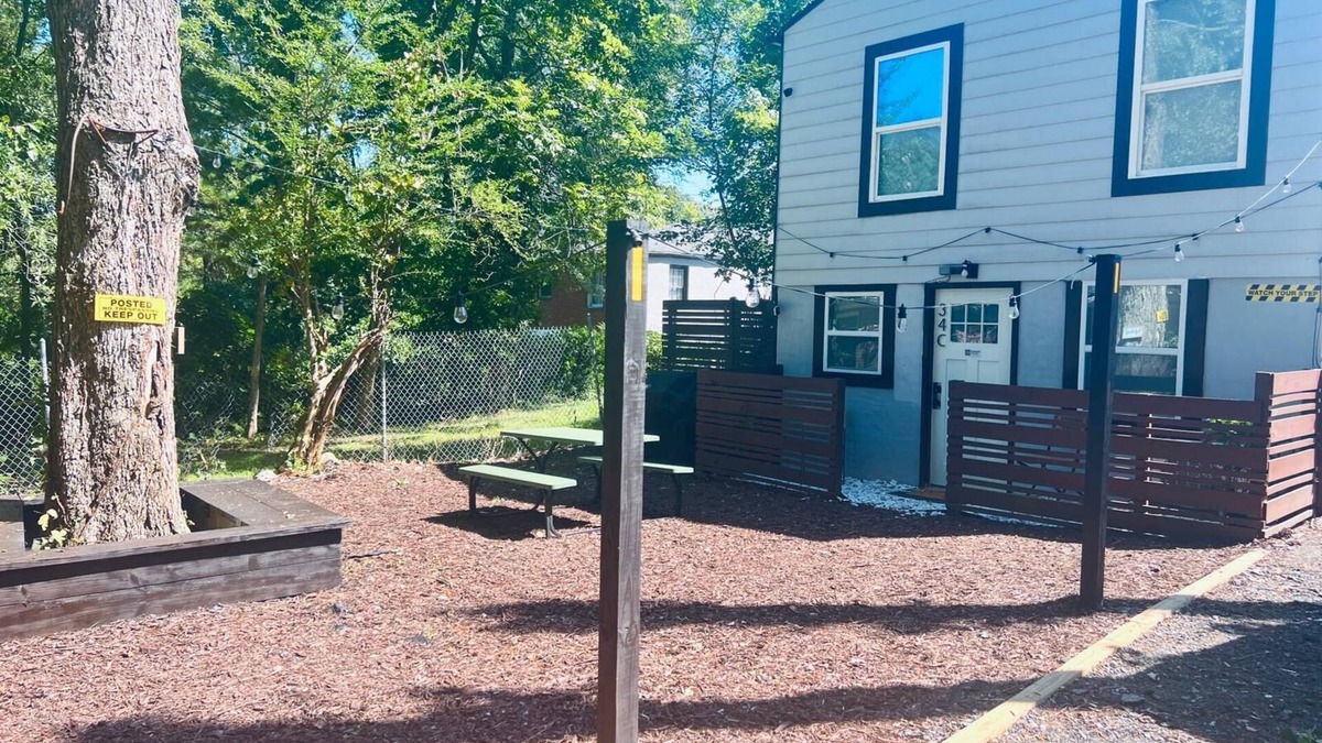 Atlanta House | Unwind & Explore! 2BR Retro Bungalow Downtown ATL