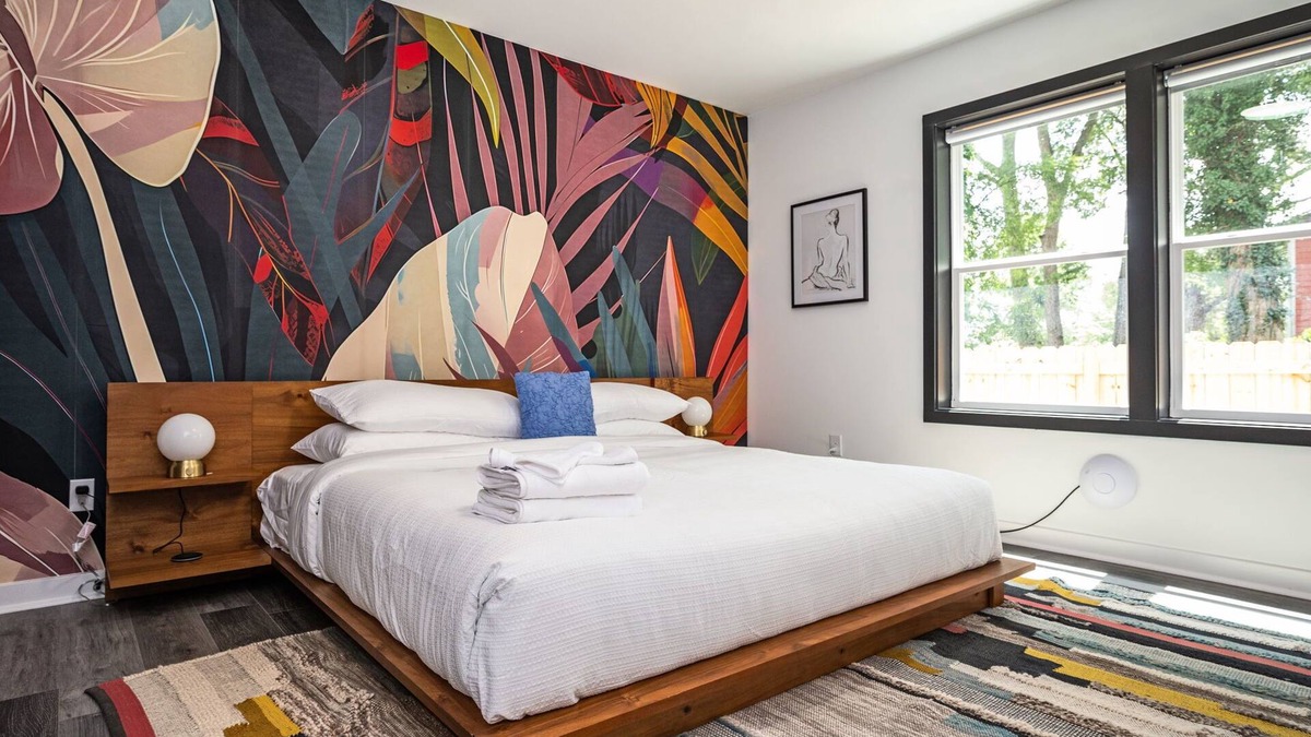 Peoplestown Apartment | Unwind in a Modern Suite in Summerhill/Peoplestown