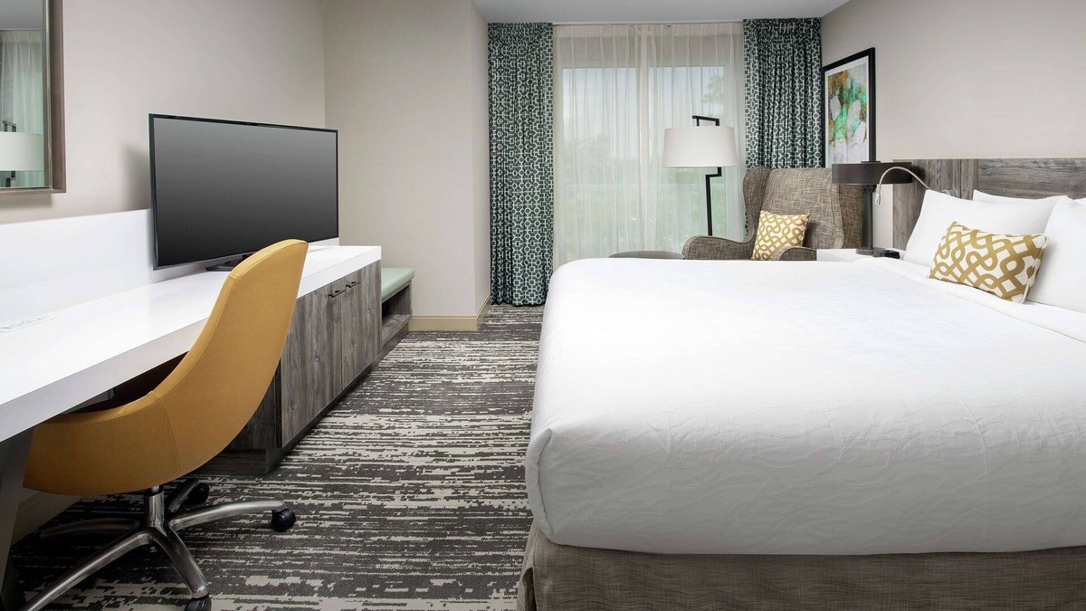 Brickell Hotel | Unwind in Our Haven of Tranquility! Pet-friendly, Outdoor Swimming Pool!