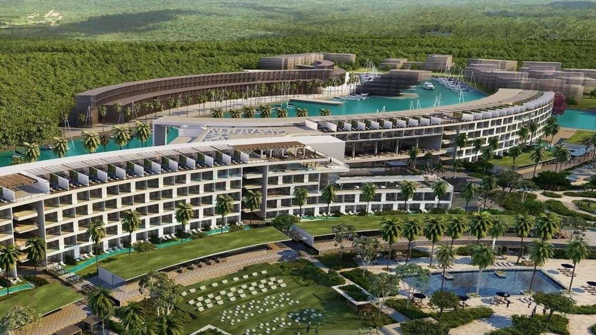 Punta Sam Hotel | Unwind in Style: Beachfront Resort w/Tranquil Pools, Spa & Delicious Cuisine
