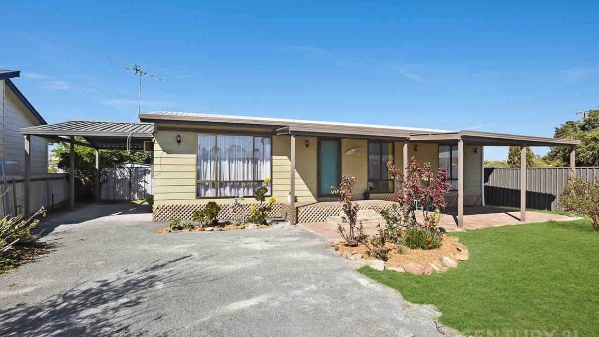 Port Willunga House | Unwind @ Retro-Vibe Pet Friendly