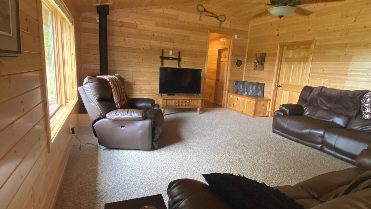 Minong Ski Chalet | Up north Lake Cabin with 2 King beds on 9 acres