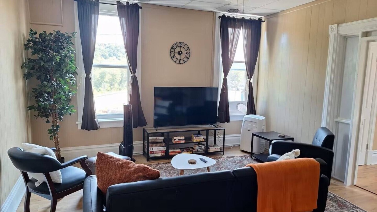 Reno Apartment | Updated 2-bedroom apartment with WiFi, Walkable, Nice Views