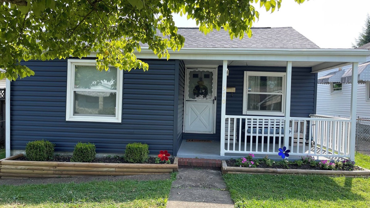 Huntington House | Updated 2BR home in Huntington, WV