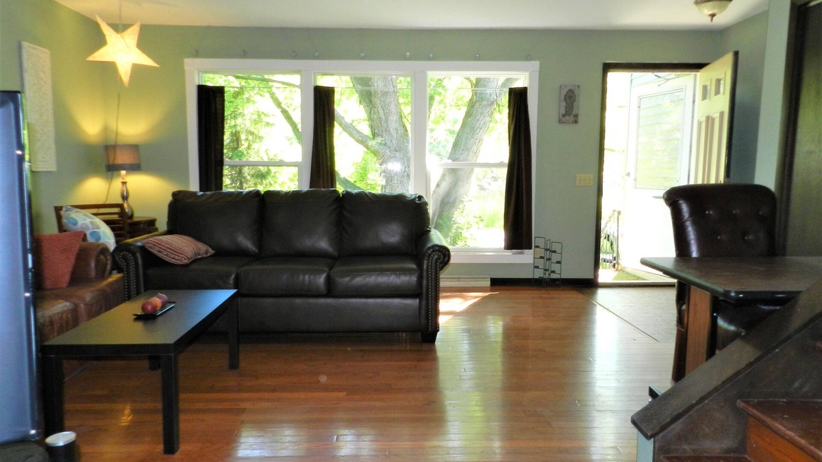 Madison House | Updated 3 bedroom in the UW Arboretum