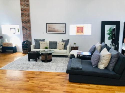 North Bergen Apartment | UPDATED Amazing Bi -Level Condo minutes from water views of New York City