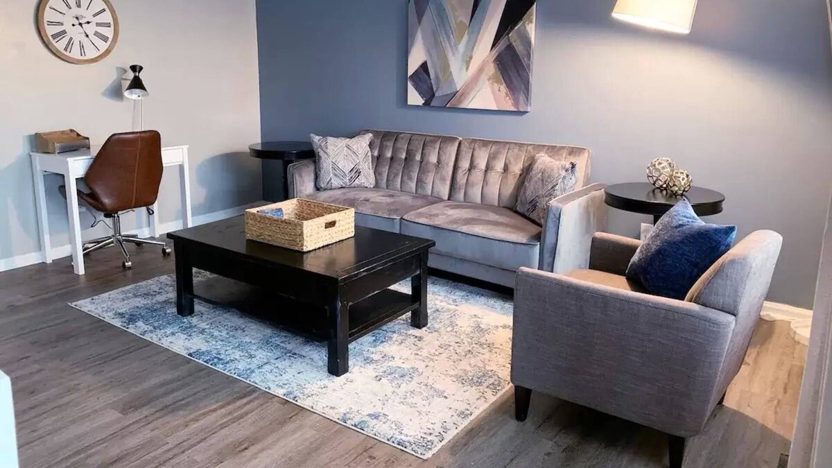 Westover House | Updated Apartment 2 mins from Fort Bragg
