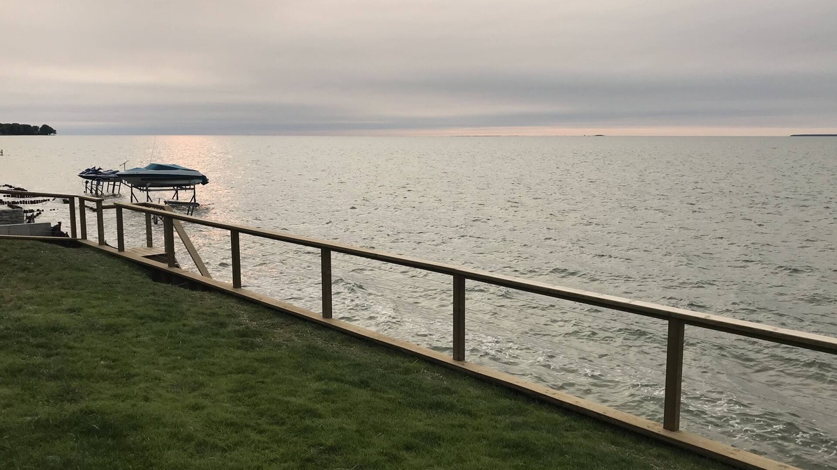 Pigeon Ski Chalet | Updated Chalet with Private Beach & Lakefront on Caseville's Sand Point