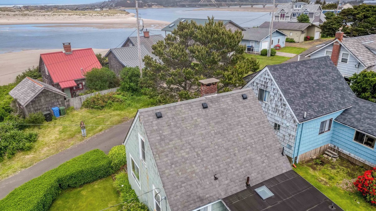 Waldport House | Updated Classic Cottage, Neighborhood Beach Access, Bay and Ocean Views!