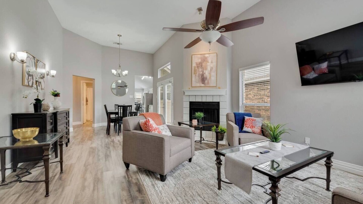 Coppell House | Updated, Comfortable, and Quiet Space!