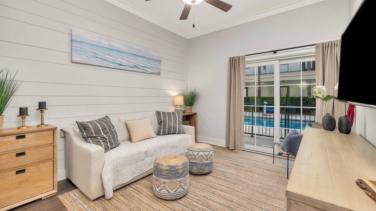 King City Condo | Updated condo with pool & steps to village