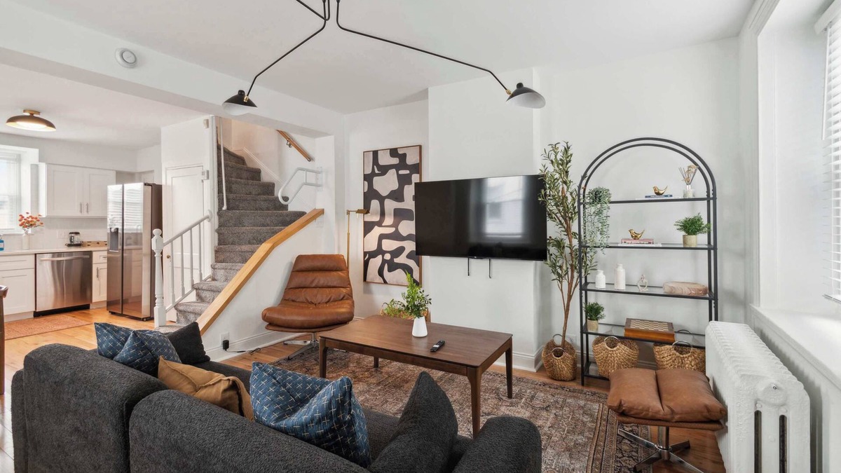 Manayunk House | Updated Corner Rowhome with Parking, Sleeps 8