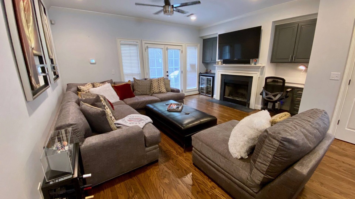 Greenville Downtown Cottage | Updated Cottage 1 Bedroom 2 guests Close to Everything Downtown