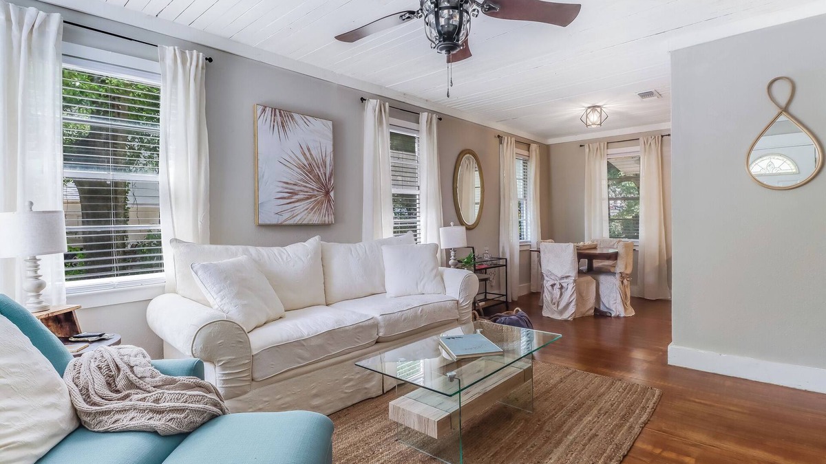 Biloxi Cottage | Updated cottage two blocks from the beach