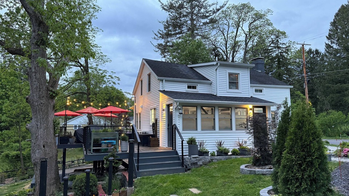 Tillson House | Updated Country Home in New Paltz. New 600+ sq ft deck!
