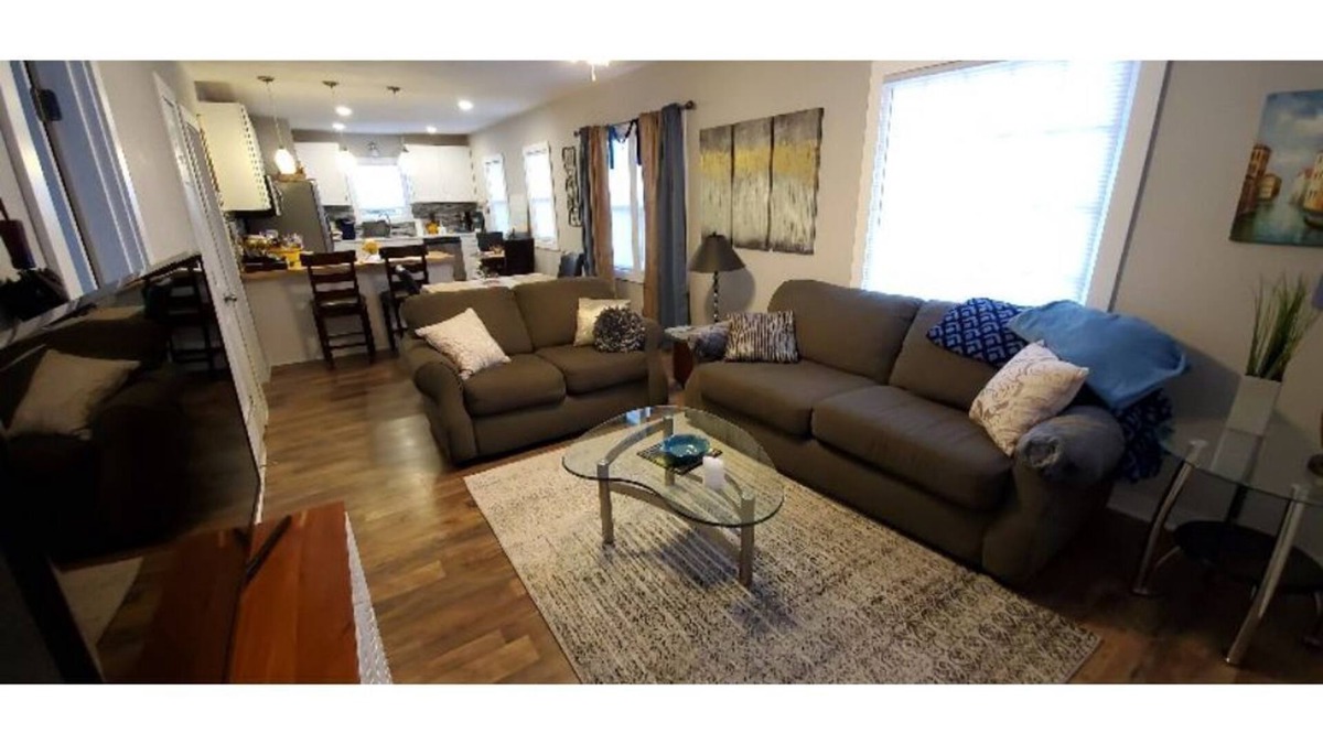Dundee-Happy Hollow Historic District House | Updated Dundee 3-4 br 2 bathrm home near NE Med/UNMC